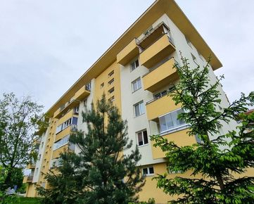 EXKLUZÍVNE! Ideálny 2-izbový byt s balkónom v projekte KASTOR, Žilina – Vlčince