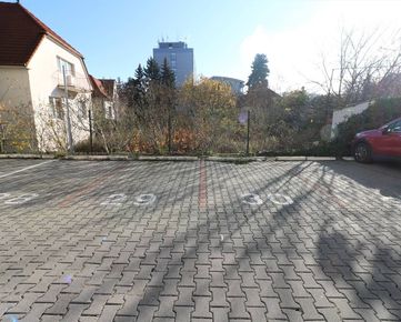 PRENÁJOM-  parkovacie státie na Stromovej ul. na Kramároch, BA III