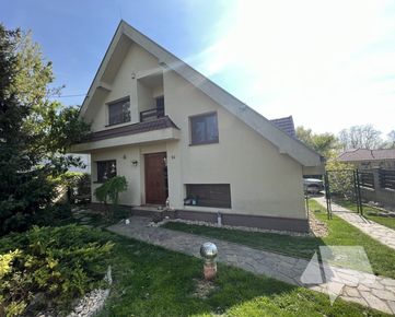 REZERVOVANÉ! PREDAJ - Rodinný dom s terasou, Nitra - Čermáň