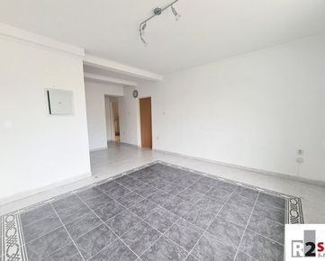 Predáme 4+1 byt + podkrovie 205 m², Žilina - Centrum, V. Spanyola, R2 SK.