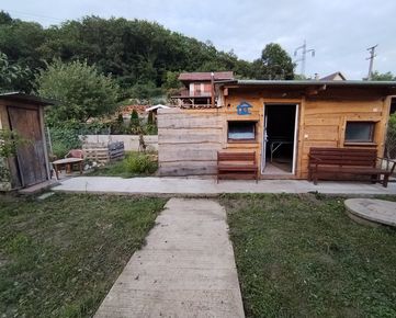 Záhrada s drevenou chatkou časť Strelnica , Košice - Šaca
