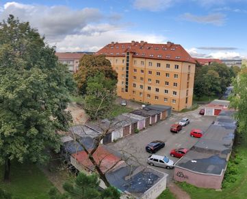 Tehlový, priestranný 2 izb. byt, blízko Centra, ul. Československej armády, Košice - Sever, OV, 4p, 57m2, voľný kúpou