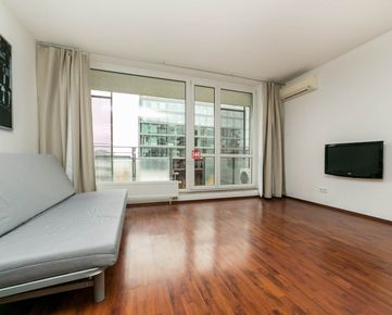 HERRYS - Na predaj priestranný 1 izbový byt s veľkým balkónom pri jazere Kuchajda