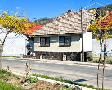 3- izbový rodinný dom s pozemkom 400m2 v obci Prenčov