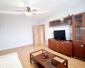 1-izbový prerobený byt na Rajčianskej ulici- Bratislava II- Vrakuňa na PREDAJ!!!