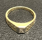 Dámsky zlatý prsteň s briliantom