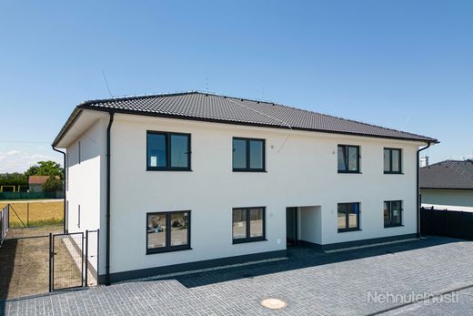 Posledné SKOLAUDOVANÉ s Kanalizáciou - veľké 3 izbové byty už dokončené v obci OĽDZA ! - obrázok